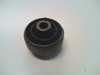 zadní silentblok předního ramene